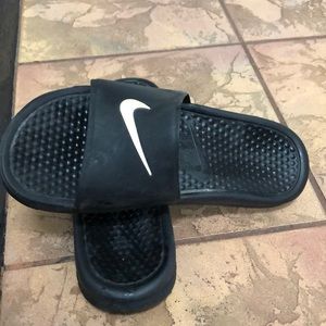 mens nike slides with velcro